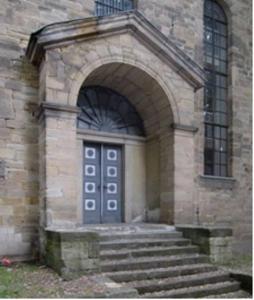 Liebfrauenkirche in Rastenberg, 1826, nördliches Seitenpotal.    